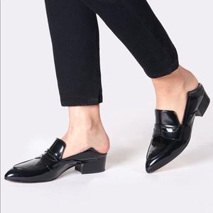 Veronica Beard Corban Convertible Loafer in Black